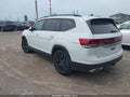 Photo 3 of 16 — 2025 Volkswagen Atlas