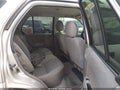 Photo 8 of 11 — 2004 Isuzu Rodeo