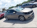 Photo 14 of 17 — 2018 Chevrolet Cruze