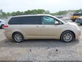 Photo 13 of 16 — 2012 Toyota Sienna