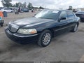 Photo 2 of 16 — 2007 Lincoln Town Car