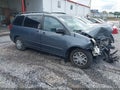 2008 Toyota Sienna — photo 1 of 17 | VIN 5TDZK23C68S173663