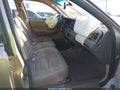 2000 Ford Crown Victoria — photo 5 of 16 | VIN 2FAFP74W9YX138328