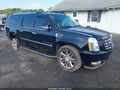 2011 Cadillac Escalade ESV — photo 1 of 15 | VIN 1GYS4HEF0BR102416
