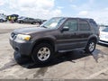 2007 Ford Escape — photo 14 of 16 | VIN 1FMYU93107KA42677