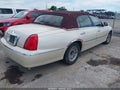 Photo 4 of 11 — 1999 Lincoln Town Car