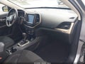 Photo 5 of 12 — 2015 Jeep Cherokee