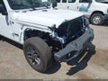 Photo 6 of 17 — 2025 Jeep Wrangler
