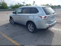 Photo 3 of 16 — 2015 Mitsubishi Outlander