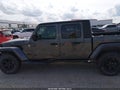 Photo 14 of 16 — 2021 Jeep Gladiator