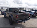 Photo 3 of 16 — 2021 Jeep Gladiator