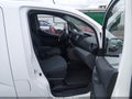 2017 Nissan NV 200 — photo 5 of 16 | VIN 3N6CM0KNXHK717422