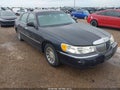 Photo 1 of 11 — 2000 Lincoln Town Car