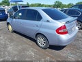 Photo 3 of 11 — 2002 Toyota Prius