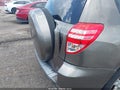 Photo 18 of 18 — 2011 Toyota RAV4
