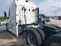 Photo 16 of 17 — 2014 Freightliner Cascadia 125