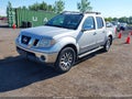 Photo 2 of 17 — 2011 Nissan Frontier
