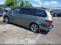 Photo 3 of 17 — 2018 Toyota Sienna