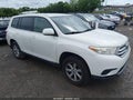Photo 1 of 16 — 2013 Toyota Highlander