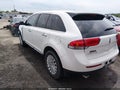 Photo 3 of 16 — 2015 Lincoln MKX
