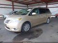 Photo 2 of 17 — 2014 Toyota Sienna