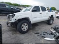 Photo 2 of 21 — 2015 Toyota Tacoma