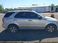 2005 Kia Sorento — photo 12 of 15 | VIN KNDJD733255360453