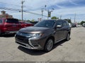 Photo 2 of 11 — 2019 Mitsubishi Outlander