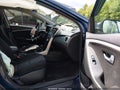 Photo 5 of 17 — 2016 Hyundai Elantra