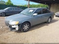 Photo 2 of 17 — 2001 Toyota Avalon