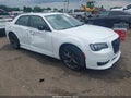 2022 Chrysler 300 — photo 1 of 16 | VIN 2C3CCADG5NH236801