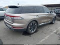 Photo 4 of 17 — 2021 Lincoln Aviator