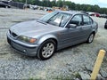 2004 BMW 3 Series — photo 2 of 12 | VIN WBAEV33404KR35386