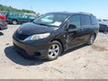 Photo 2 of 16 — 2012 Toyota Sienna