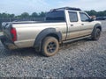 Photo 4 of 12 — 2002 Nissan Frontier