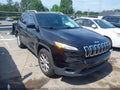 Photo 1 of 16 — 2018 Jeep Cherokee
