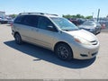 Photo 1 of 12 — 2010 Toyota Sienna