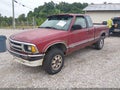 1994 Chevrolet S Truck — photo 2 of 12 | VIN 1GCDT19Z3RK172749
