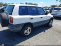 Photo 4 of 11 — 1997 Toyota RAV4