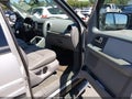 Photo 5 of 11 — 2004 Ford Expedition