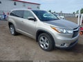 Photo 1 of 20 — 2015 Toyota Highlander