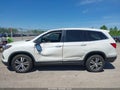 Photo 15 of 17 — 2017 Honda Pilot