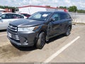 2017 Toyota Highlander — photo 2 of 17 | VIN 5TDKZRFH8HS216493