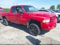 2000 Dodge Ram 1500 — photo 1 of 13 | VIN 3B7HF13Z6YG160733