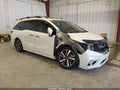 Photo 1 of 17 — 2018 Honda Odyssey