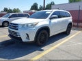 2018 Toyota Highlander — photo 2 of 16 | VIN 5TDKZRFH3JS281967