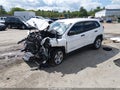 2016 Jeep Cherokee — photo 2 of 16 | VIN 1C4PJLAB1GW361953