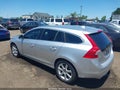 Photo 3 of 16 — 2017 Volvo V60