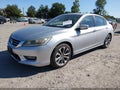 2015 Honda Accord — photo 2 of 18 | VIN 1HGCR2F56FA151267