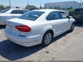 2016 Volkswagen Passat — photo 4 of 16 | VIN 1VWAT7A32GC026313